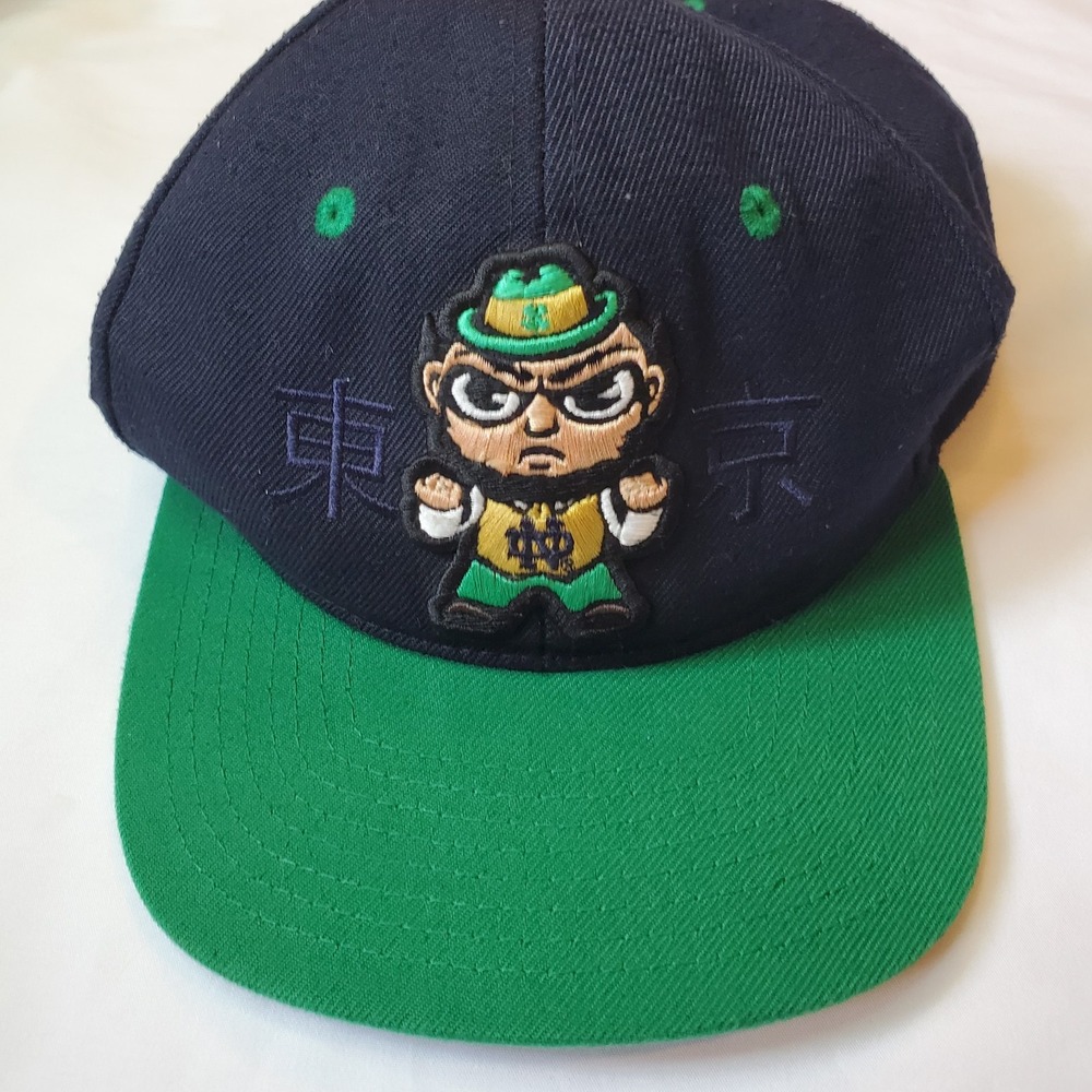 Zephyr Tokyodachi Universityโ of Notre Dame Fighting Irish Snapback Hat Cap